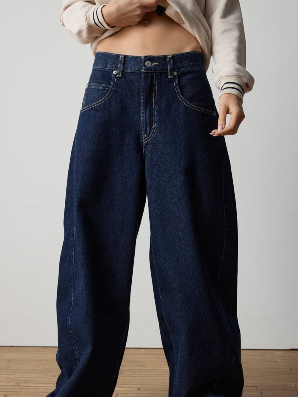 Levi’s Super Barrel Jean - Picture 5 of 6